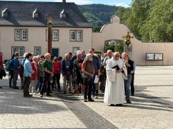 0905  18